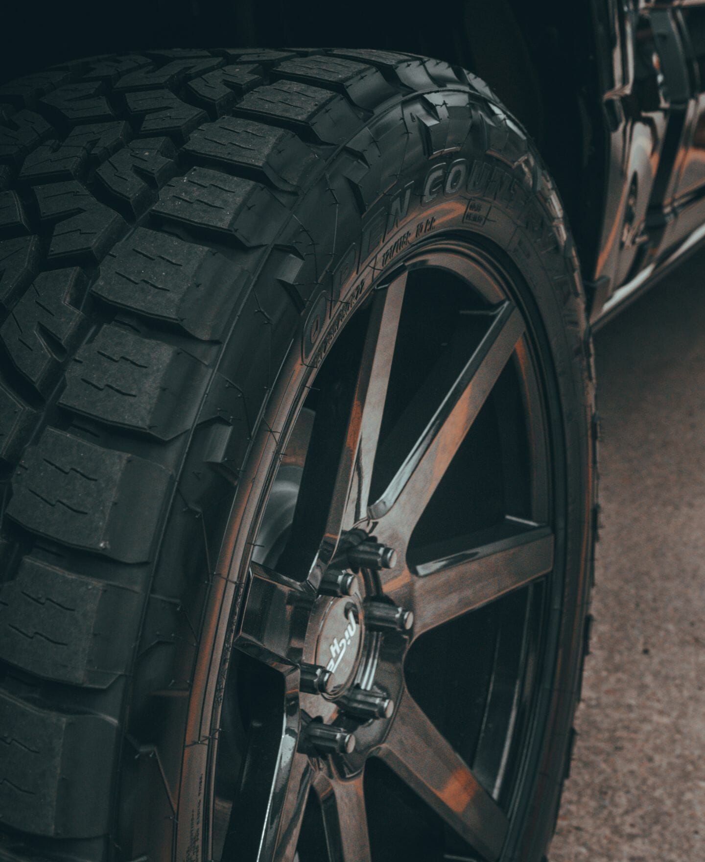 Custom Truck Accessories Rims and Tires